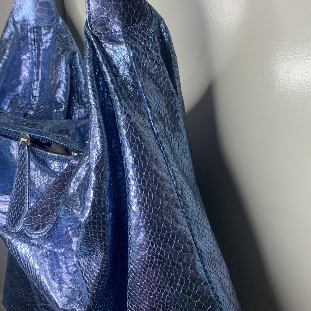 Chi by Falchi Blue Metallic Tote Bag - Picture 14 of 15